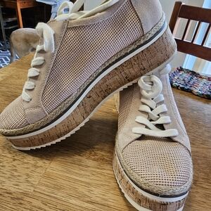 Dolce Vita Telah Platform Sneakers